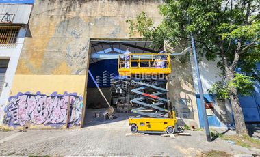 Alquiler Deposito de 2600 m2, A pocos metros de Caminito y de la zona turistica de la Boca,