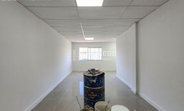 Alquiler Deposito de 2600 m2, A pocos metros de Caminito y de la zona turistica de la Boca,