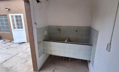 CASA EN VENTA RECICLADA