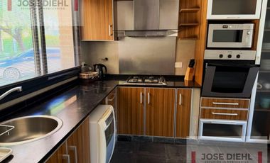 Residencia  Premium Amoblada  – Parque de 3.000 m²