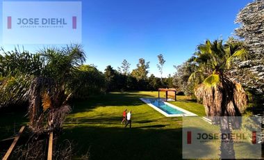 Residencia  Premium Amoblada  – Parque de 3.000 m²