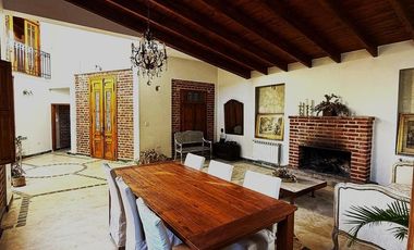 Residencia  Premium Amoblada  – Parque de 3.000 m²