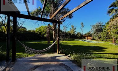 Residencia  Premium Amoblada  – Parque de 3.000 m²
