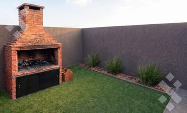 En Venta | PH de 2 Dormitorios | B° Los Llanos | Plottier