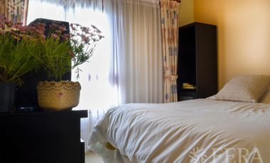 Venta casa 5 ambientes con cochera y piscina en Quilmes