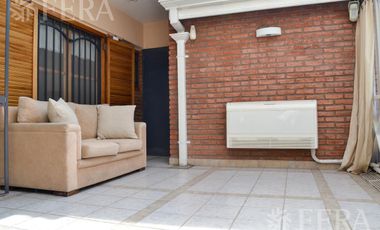 Venta casa 5 ambientes con cochera y piscina en Quilmes