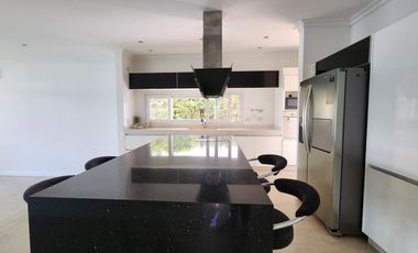 Casa en barrio Los Alisos, Nordelta - Alquiler - venta