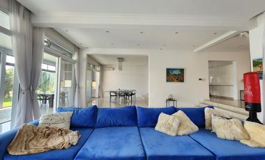 Casa en barrio Los Alisos, Nordelta - Alquiler - venta