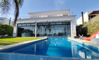 Casa en barrio Los Alisos, Nordelta - Alquiler - venta