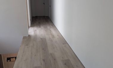 3 dormitorios en suite , escritorio/huéspedes/dependencias,gimnasio. Galería en L, Fogonero piscina