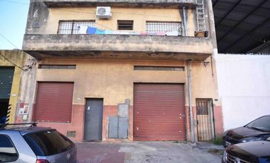Gran Galpón de 300 m2 cubiertos - Villa Martelli