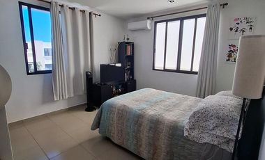 Casa en condominio en Venta con alberca y jardín Conkal Mérida Yucatán