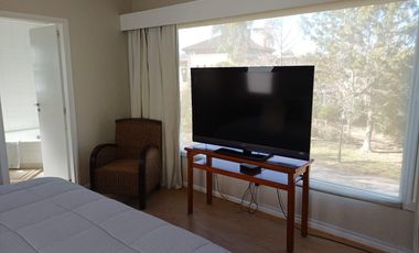 Casa en Venta 4 ambientes con dependencia - Abril Club De Campo