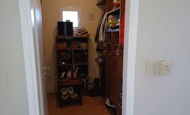 Casa en Venta 4 ambientes con dependencia - Abril Club De Campo