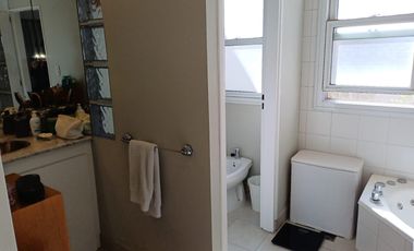 Casa en Venta 4 ambientes con dependencia - Abril Club De Campo