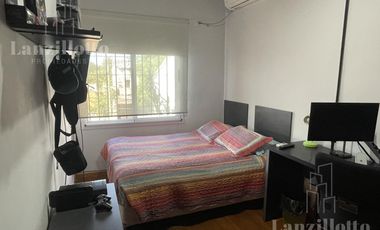 Chalet 5 ambientes con piscina en Sarandi