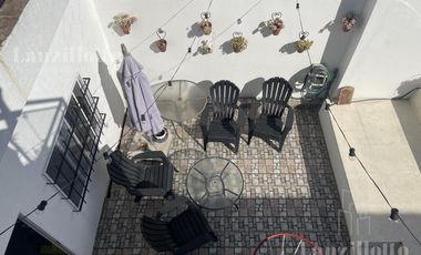Chalet 5 ambientes con piscina en Sarandi