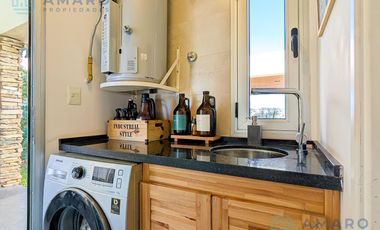 VENTA · CASA ·  4 DORMITORIOS · QUINCHO · PISCINA · FONDO NORTE · FUNES