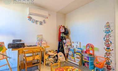 VENTA · CASA ·  4 DORMITORIOS · QUINCHO · PISCINA · FONDO NORTE · FUNES