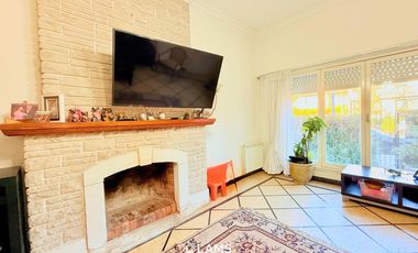 Chalet 5 ambientes en Venta - Barrio Los Troncos