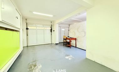 Chalet 5 ambientes en Venta - Barrio Los Troncos