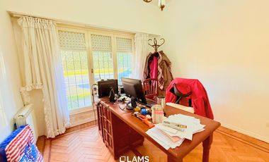 Chalet 5 ambientes en Venta - Barrio Los Troncos