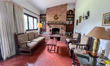 Casa en venta de 5 ambientes cercana al Hotel Estancia Golf Ascochinga