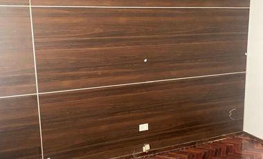 VENTA OFICINA RIVADAVIA 86 - 2 PRIV + BAÑO NQN