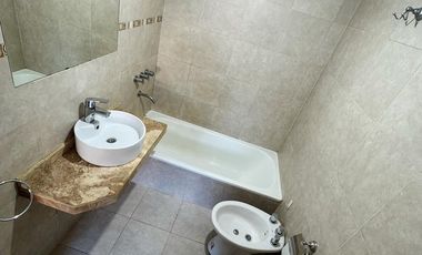 Departamento super amplio de dos ambientes  alquiler.