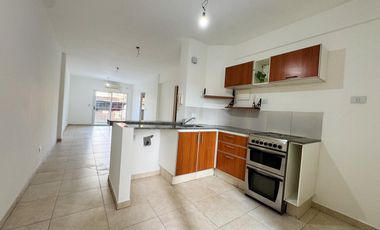 Departamento super amplio de dos ambientes  alquiler.