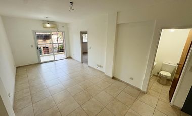 Departamento super amplio de dos ambientes  alquiler.