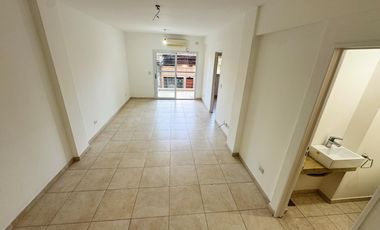 Departamento super amplio de dos ambientes  alquiler.