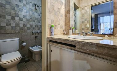 Casa de 2 dormitorios con pileta y gran jardín en  Country Club Logaritmo