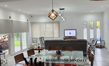 Casa en alquiler, 5 ambientes.  Terralagos, Canning