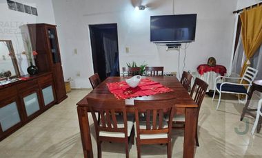 Casa en Villa Angela
