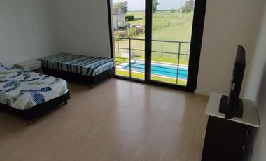 Casa en Venta 5 Ambientes con Piscina | Barrio La Alameda | Canning | Lote Central
