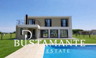 Casa en Venta 5 Ambientes con Piscina | Barrio La Alameda | Canning | Lote Central
