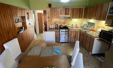 HERMOSO PH EN VENTA - ZONA FLORIDA - LAVALLE al 2300