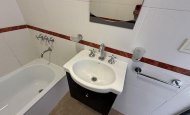 Departamento de 2 Ambientes con  balcón moderno y luminoso  - Wilde