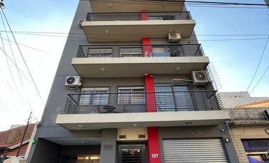 Departamento de 2 Ambientes con  balcón moderno y luminoso  - Wilde