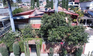 Residencia con Amplios Espacios y Jardín en Lomas de Sierra Juárez