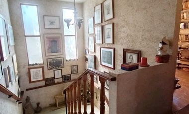 Residencia con Amplios Espacios y Jardín en Lomas de Sierra Juárez