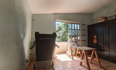 Residencia con Amplios Espacios y Jardín en Lomas de Sierra Juárez