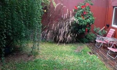 EXCELENTE CHALET EN 2 PLANTAS DE 5 AMB.