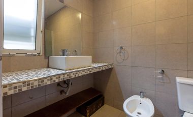 VENTA - Casa - 2 dormitorios con piscina, galería y parrillero - Tierra de sueños, Alvear.