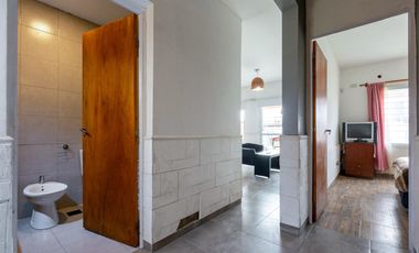 VENTA - Casa - 2 dormitorios con piscina, galería y parrillero - Tierra de sueños, Alvear.