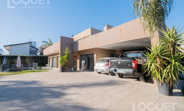 Casa de 3 dormitorios - Barrio Privado 