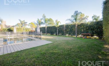 Casa de 3 dormitorios - Barrio Privado 