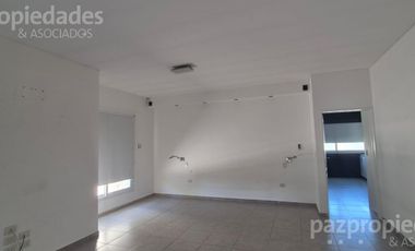 Alquiler amplia casa B Privado 