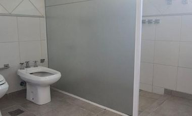 Alquiler amplia casa B Privado 